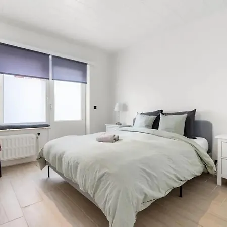 Appartement Sunny 500m From The Beach Oostend Ostende